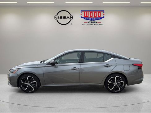 Certified 2025 Nissan Altima 2.5 SR image 5