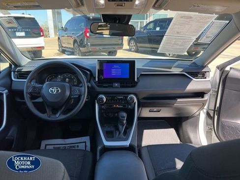 Used 2024 Toyota RAV4 XLE image 30