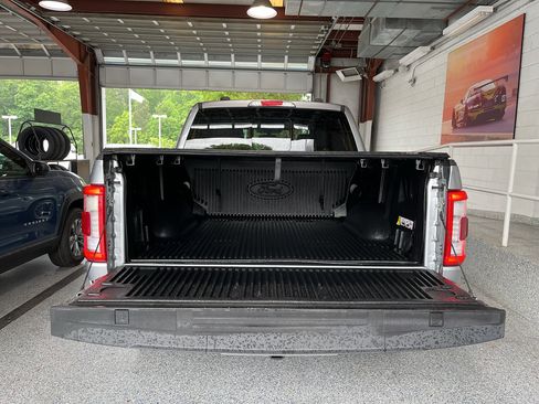 Used 2022 Ford F150 Lariat w/ Equipment Group 502A High AWD/4WD image 8