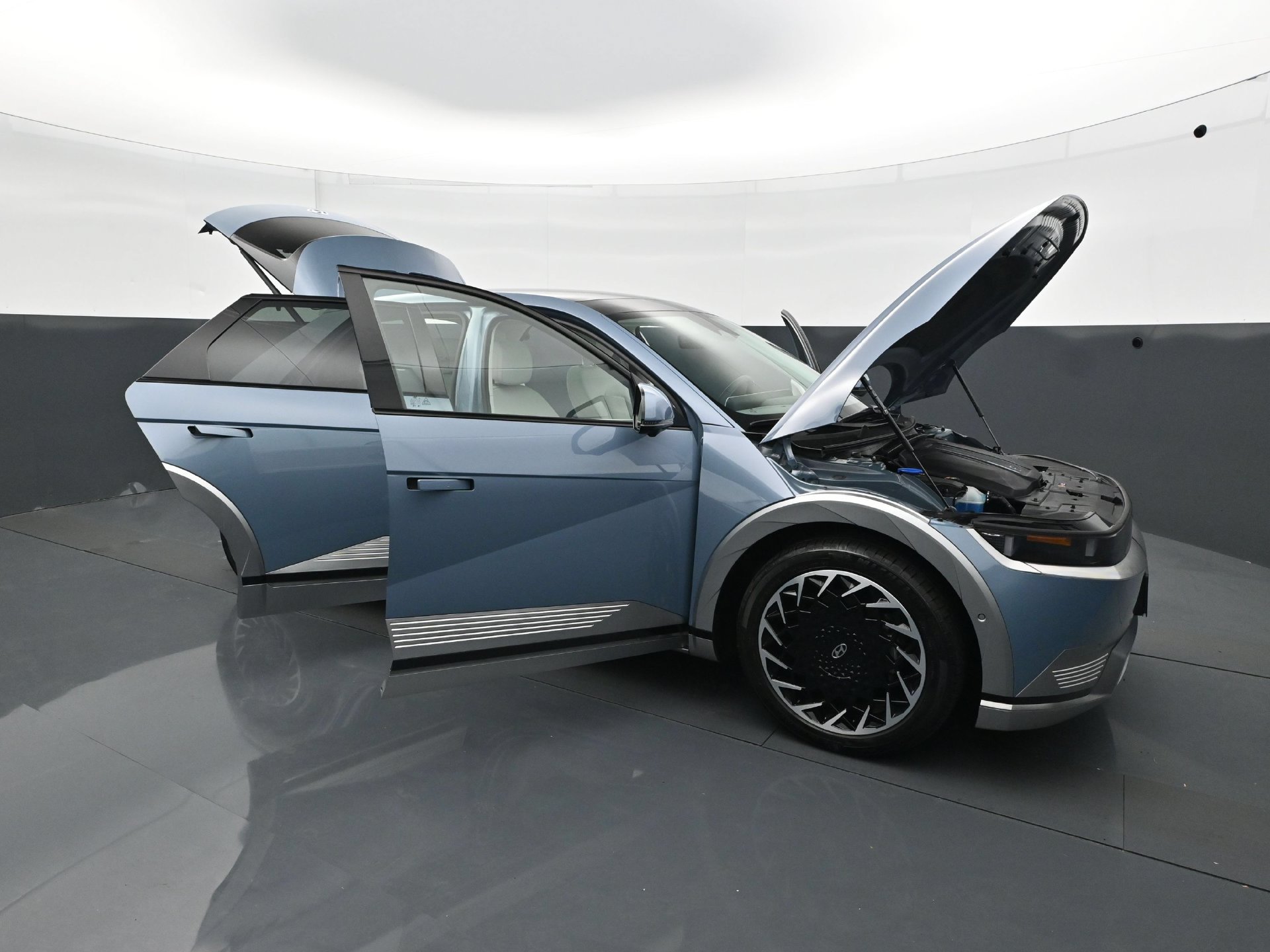 Certified 2024 Hyundai Ioniq 5 Limited AWD/4WD image 37