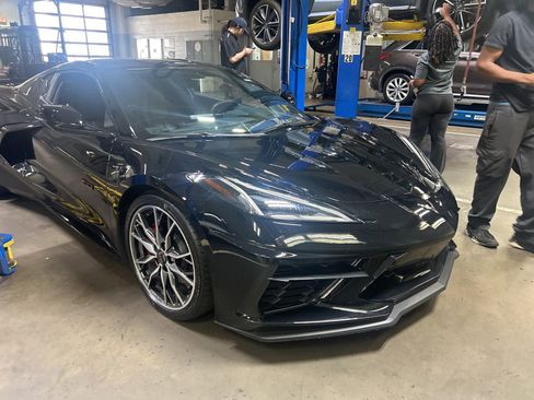 Used 2023 Chevrolet Corvette Stingray Preferred Cpe w/ 2LT RWD image 15