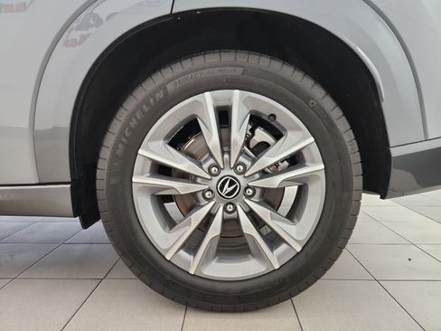 Certified 2025 Acura ADX Base image 34