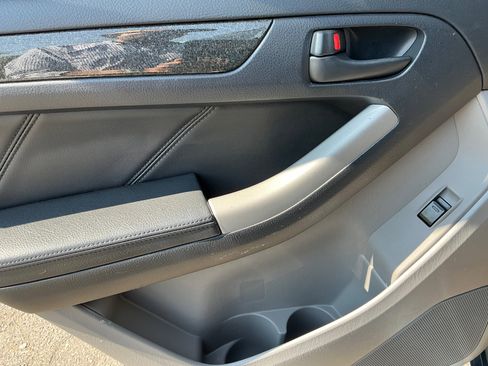 Used 2005 Toyota 4Runner Limited image 15