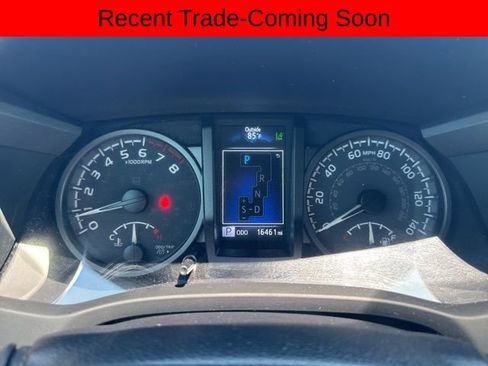 Used 2023 Toyota Tacoma TRD Off-Road AWD/4WD image 14
