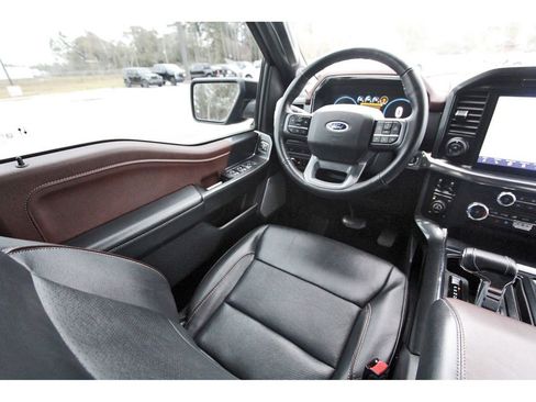Used 2023 Ford F150 Lariat image 11