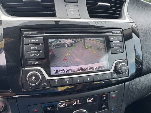 Used 2018 Nissan Sentra SV FWD image 19