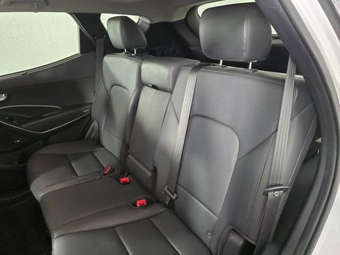 Used 2017 Hyundai Santa Fe Sport image 17