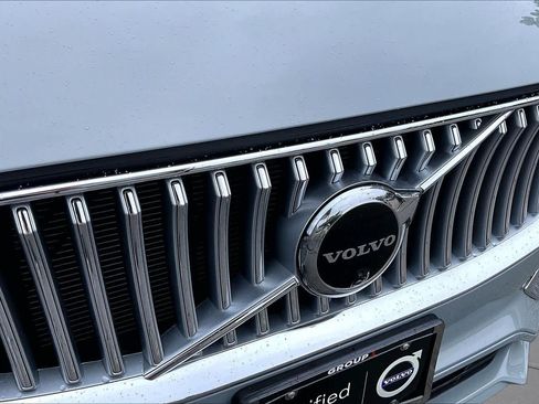 Certified 2024 Volvo XC90 B6 Plus w/ Protection Package Premier AWD/4WD image 27