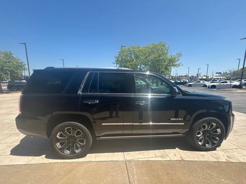 Used 2019 GMC Yukon Denali w/ Denali Ultimate Package AWD/4WD image 6