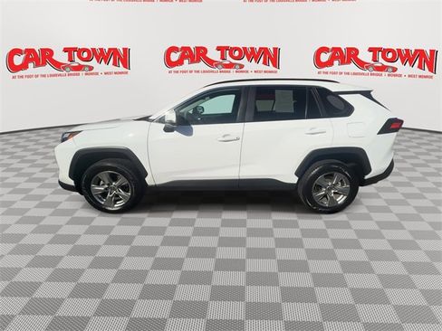 Used 2024 Toyota RAV4 XLE image 5