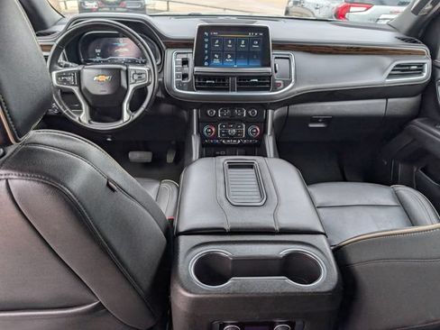 Used 2024 Chevrolet Suburban Premier RWD image 20