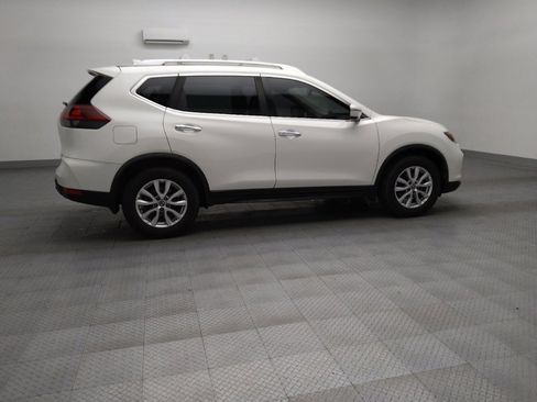 Used 2020 Nissan Rogue SV FWD image 10