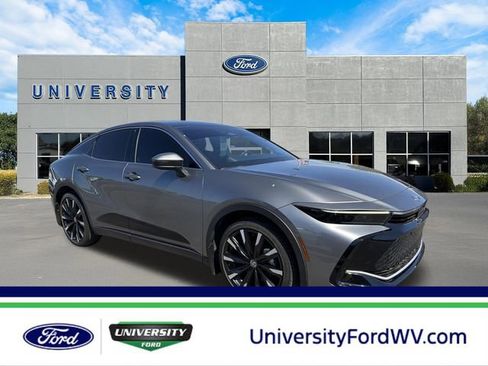 Used 2024 Toyota Crown Platinum image 1