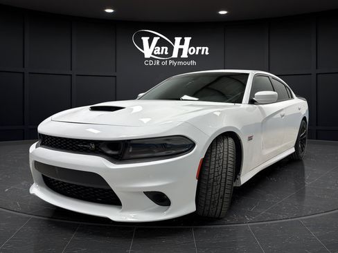 Used 2022 Dodge Charger Scat Pack w/ Dynamics Package RWD image 7