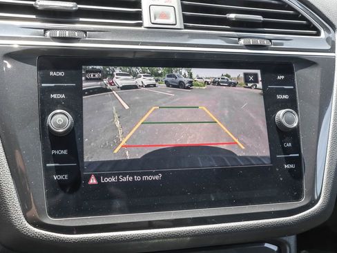 Used 2024 Volkswagen Tiguan SE R-Line AWD/4WD image 6