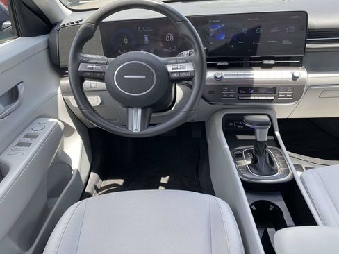 Certified 2025 Hyundai Kona SEL FWD image 10