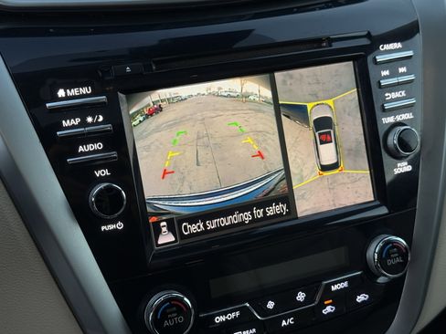 Used 2021 Nissan Murano Platinum w/ Cargo Package image 24