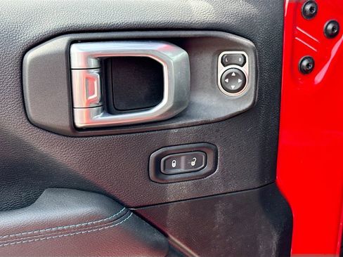 Used 2023 Jeep Wrangler Unlimited Rubicon 4xe w/ Safety Group AWD/4WD image 19