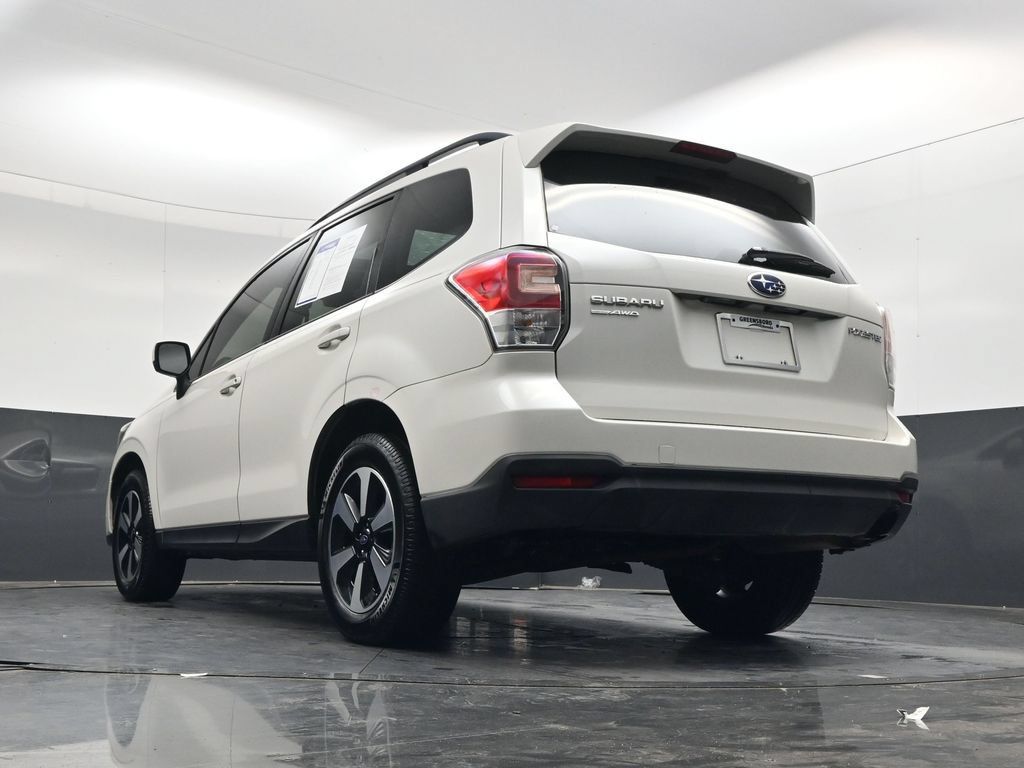 Used 2018 Subaru Forester 2.5i Premium AWD/4WD image 35