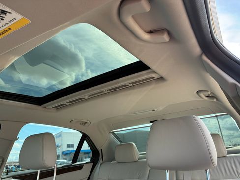 Used 2014 Mercedes-Benz E 350 Sport image 23