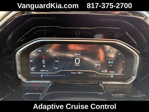 Used 2024 GMC Sierra 3500 SLT w/ SLT Convenience Package image 17