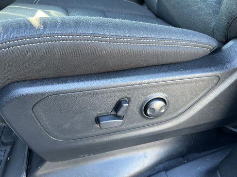 New 2026 RAM 1500 4x4 Crew Cab image 13