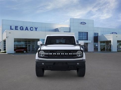 New 2026 Ford Bronco Outer Banks AWD/4WD image 6