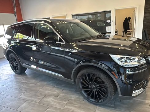 Used 2020 Lincoln Aviator Reserve w/ Equipment Group 202A AWD/4WD image 10