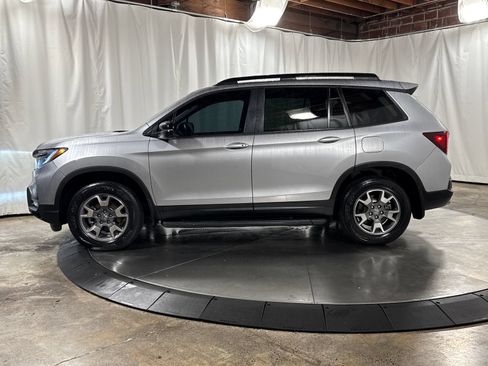 Certified 2022 Honda Passport TrailSport image 6