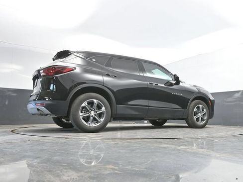 Used 2025 Chevrolet Blazer LT FWD image 47