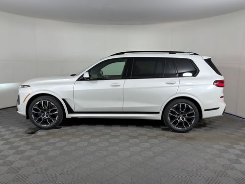 New 2026 BMW X7 xDrive40i w/ M Sport Package image 2