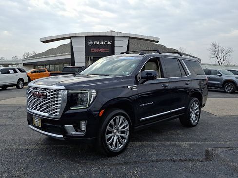 Certified 2022 GMC Yukon Denali w/ Denali Premium Package image 3
