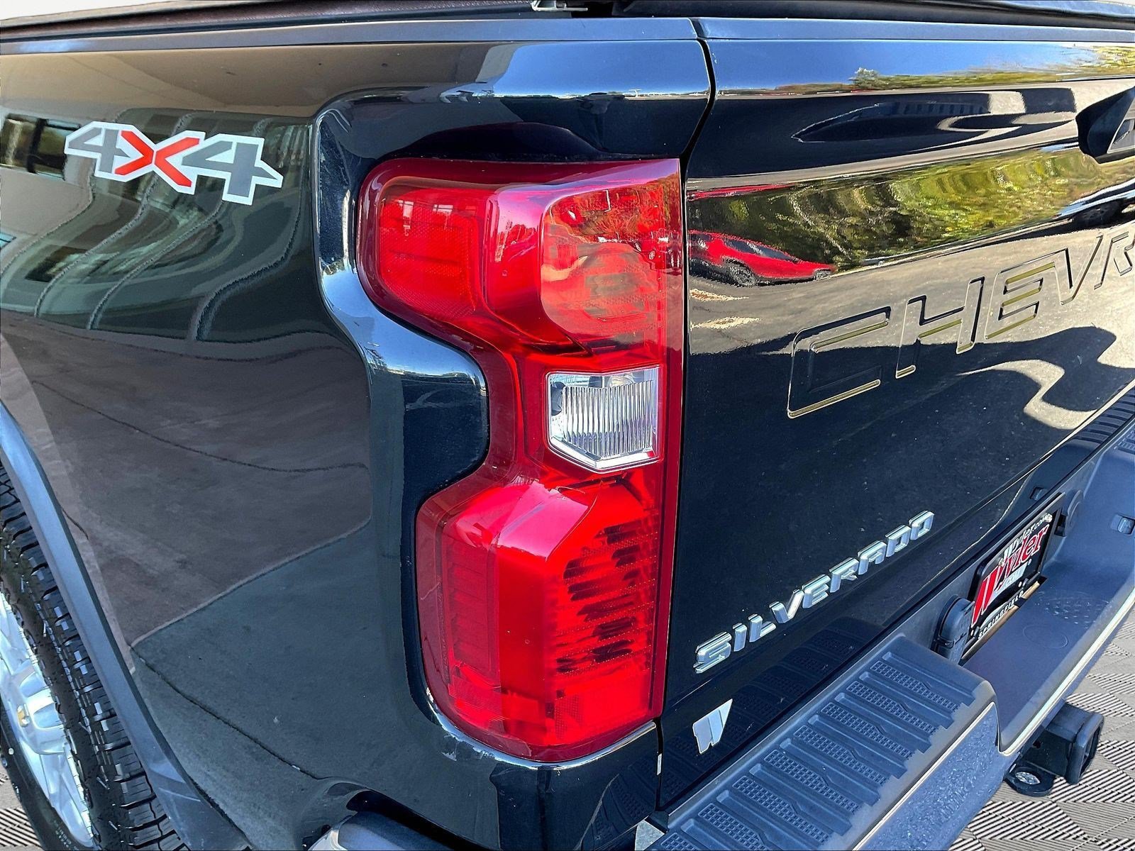 Used 2022 Chevrolet Silverado 3500 LT w/ Convenience Package AWD/4WD image 23