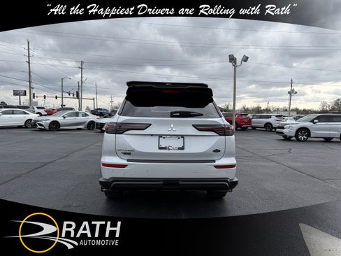 New 2026 Mitsubishi Outlander Trail Edition image 8