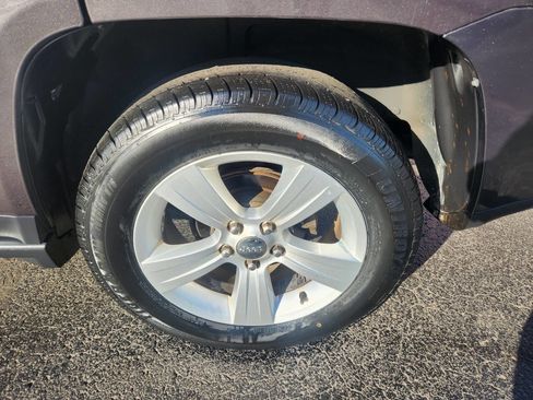 Used 2015 Jeep Compass High Altitude image 8