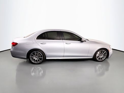 Used 2021 Mercedes-Benz E 350 Sedan image 11