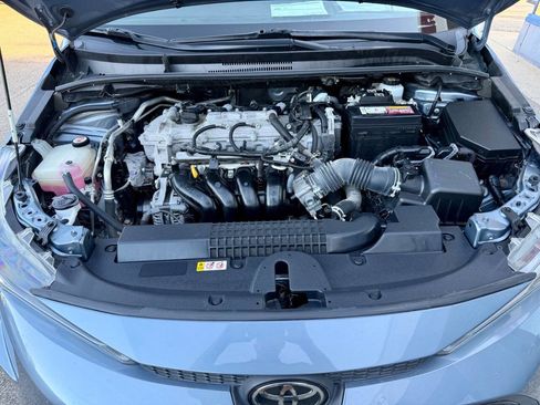 Used 2021 Toyota Corolla LE FWD image 16