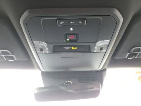 Used 2025 Toyota Tacoma SR5 image 20