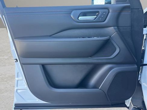 New 2026 Nissan Armada PRO-4X AWD/4WD image 14