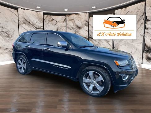 Used 2014 Jeep Grand Cherokee Overland w/ Advanced Technology Group AWD/4WD image 4