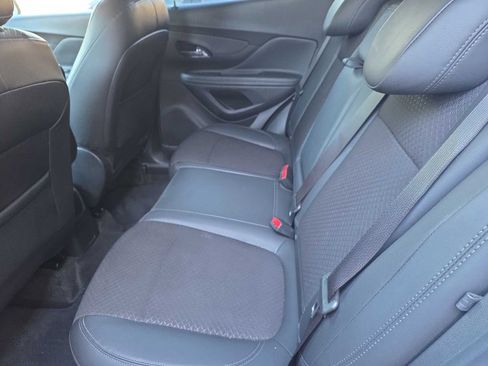 Used 2021 Buick Encore Preferred AWD/4WD image 12