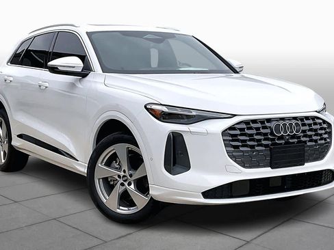 New 2025 Audi Q5 Premium Plus image 2