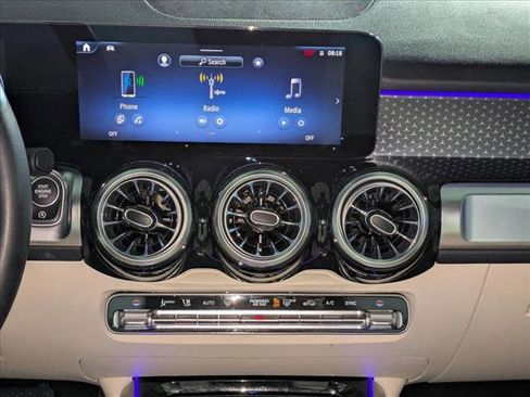 Certified 2025 Mercedes-Benz GLB 250 image 17