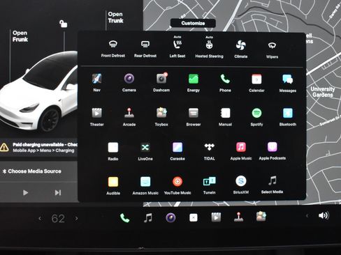 Used 2021 Tesla Model Y Long Range image 35