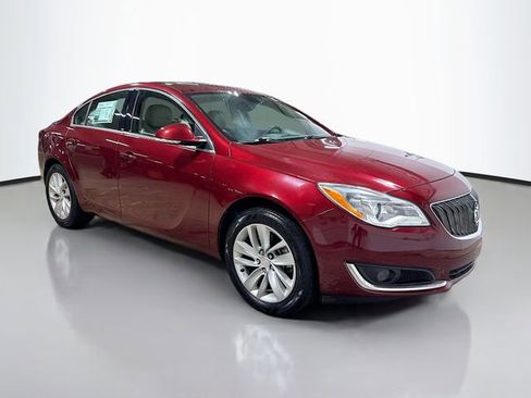 Used 2016 Buick Regal image 5