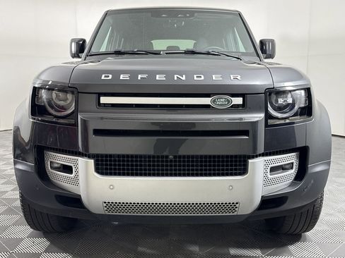 Used 2024 Land Rover Defender 110 S image 6