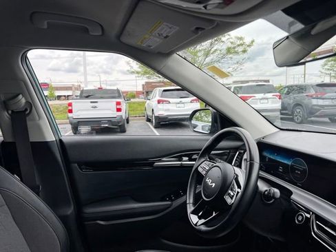 Certified 2024 Kia Seltos S AWD/4WD image 36