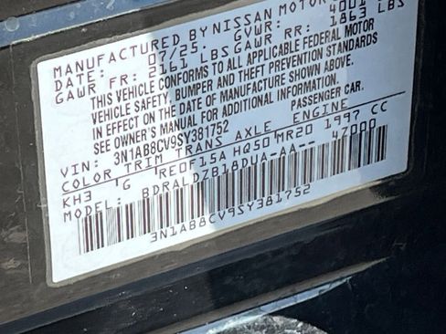 Used 2025 Nissan Sentra SV image 29