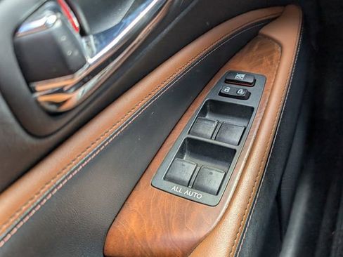 Used 2016 Lexus LS 460 image 40