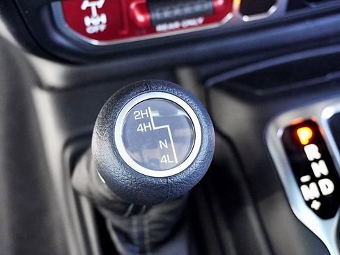 New 2025 Jeep Gladiator Willys image 41